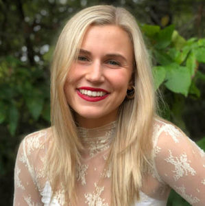 Meet your Posher, Emma